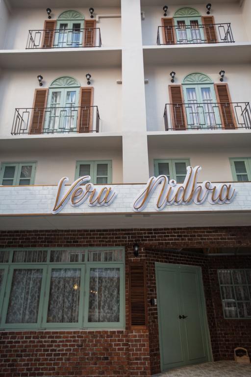 Vera Nidhra - Self Check-In After 6Pm Banguecoque Exterior foto